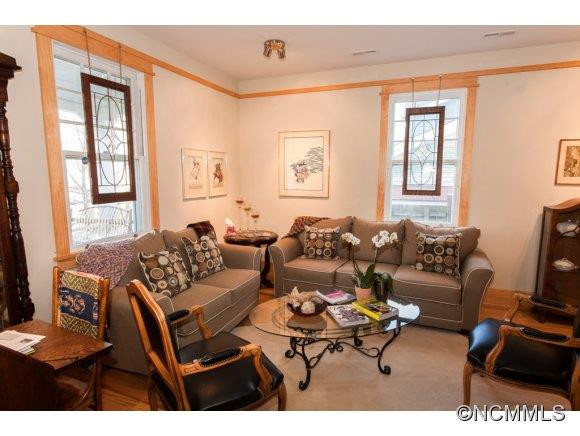 56 Cumberland Avenue - Photo 3