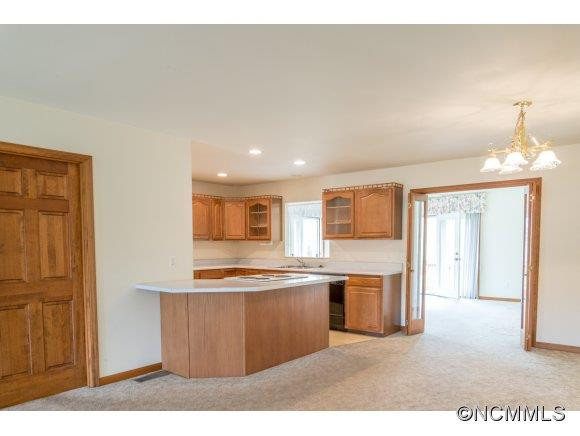 76 Beech Glen Dr - Photo 4
