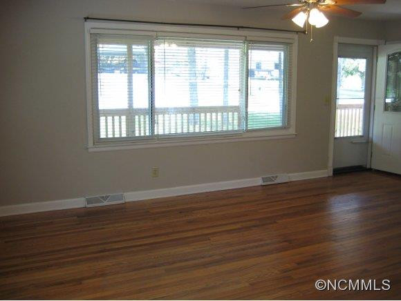 110 Cloverdale Drive - Photo 9