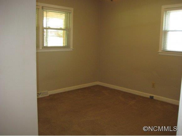110 Cloverdale Drive - Photo 10