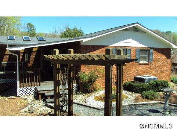 437 Dillard Town - Photo 11