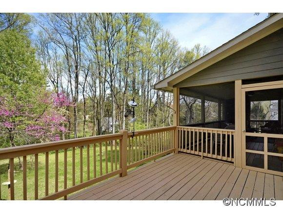 79 Ashworth Avenue - Photo 12