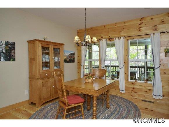 79 Ashworth Avenue - Photo 4