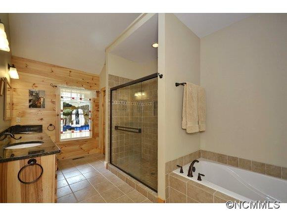 79 Ashworth Avenue - Photo 7