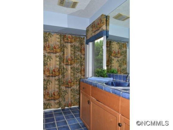 748 Blue Ridge Drive North - Photo 14