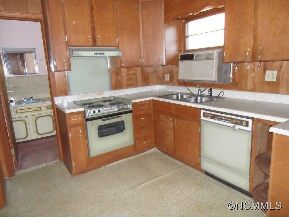 1613 Sherman Drive - Photo 11