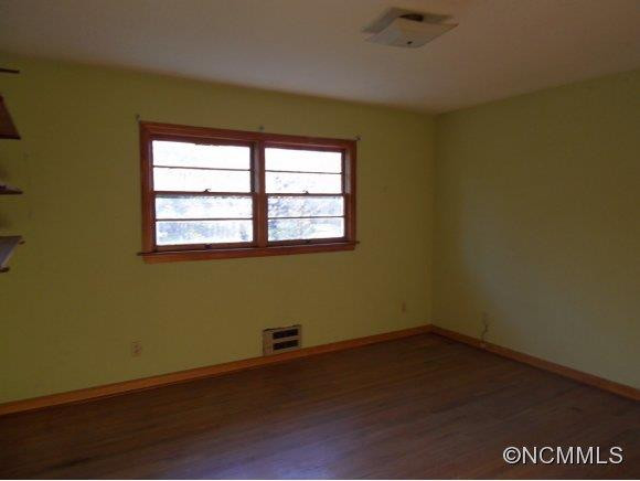1613 Sherman Drive - Photo 5