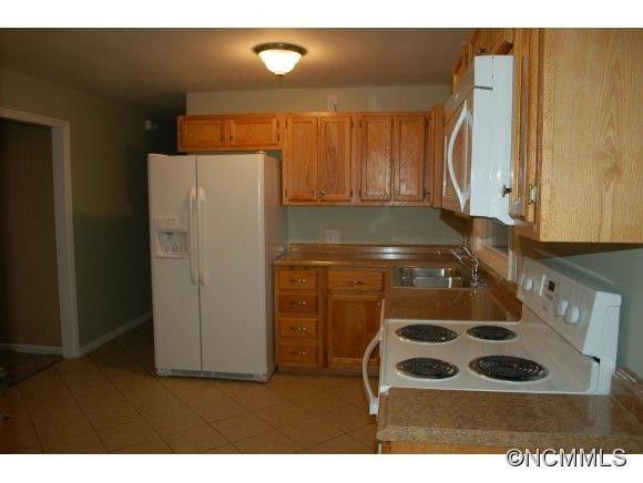 710 Towhee Drive - Photo 3