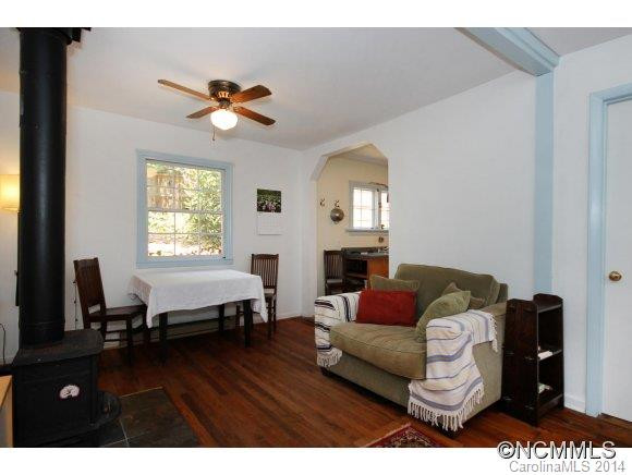 123 Forest Hill Drive - Photo 8