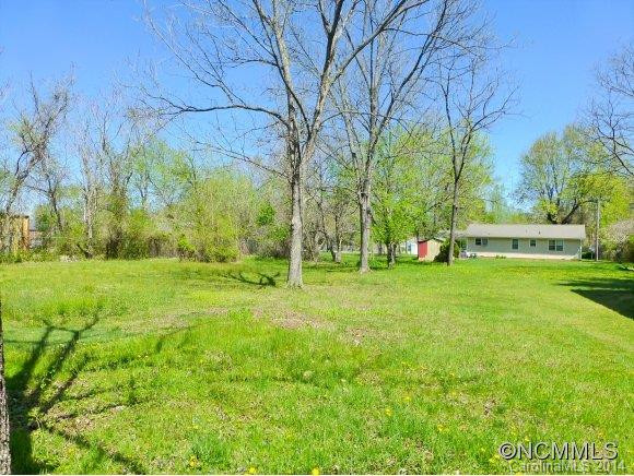 111 East Walker Street - Photo 3