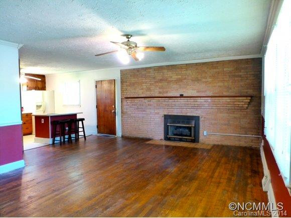 111 East Walker Street - Photo 5