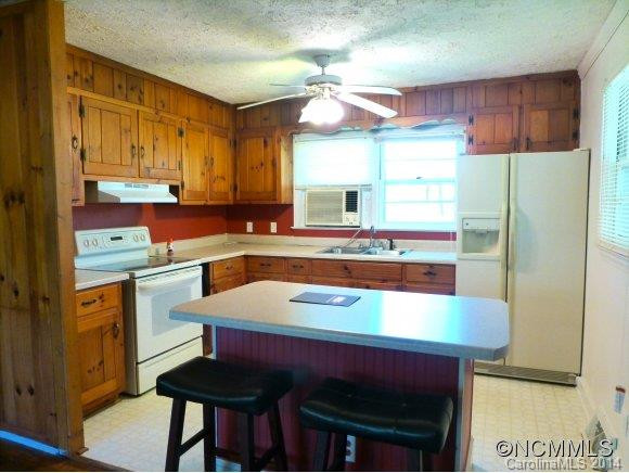 111 East Walker Street - Photo 10