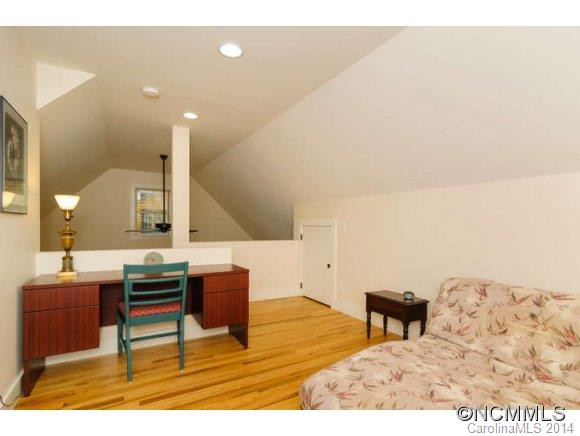 136 Salola Street - Photo 15