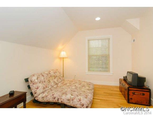 136 Salola Street - Photo 16