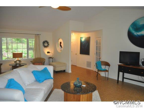 441 Hunters Glen Lane - Photo 3