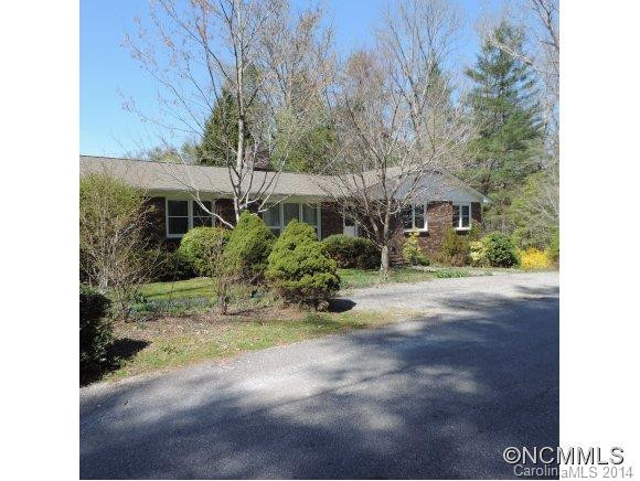 17 Grove Circle