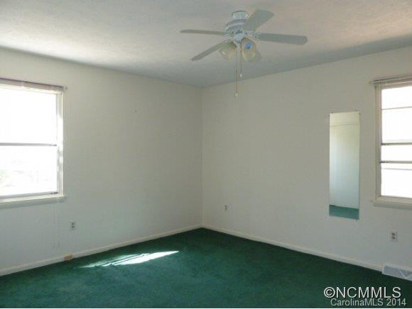 26 Evelake Drive - Photo 6