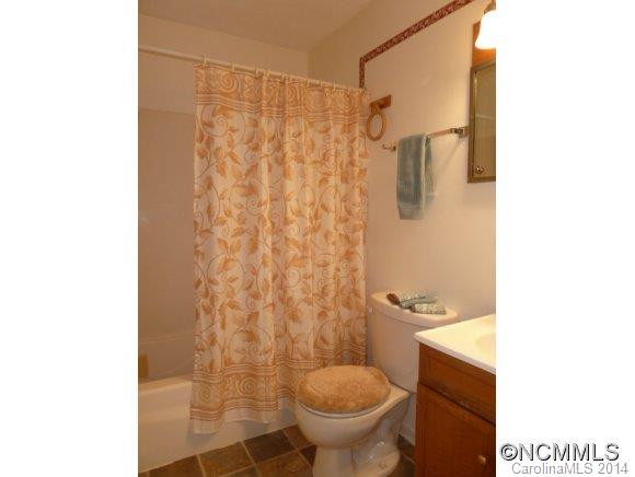 26 Evelake Drive - Photo 9