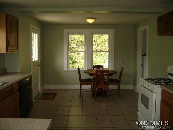 69 McLean - Photo 3