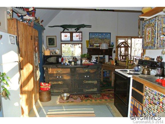 234 Buddha Lane - Photo 3