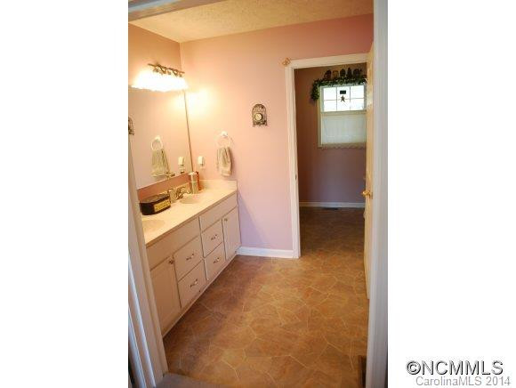 16 Lawson Lane - Photo 9