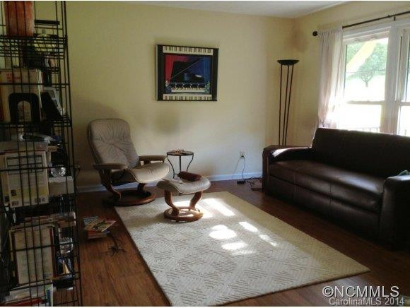 20 Springside Drive - Photo 4