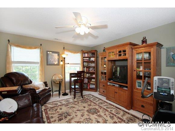 129 Farm Valley Court - Photo 12