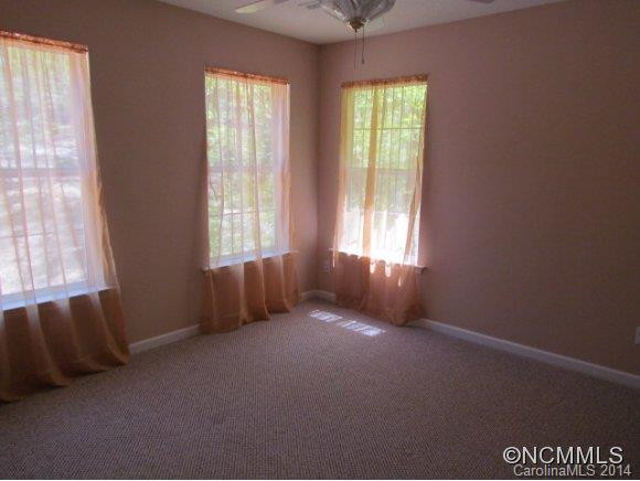150 Acorn Alley - Photo 15