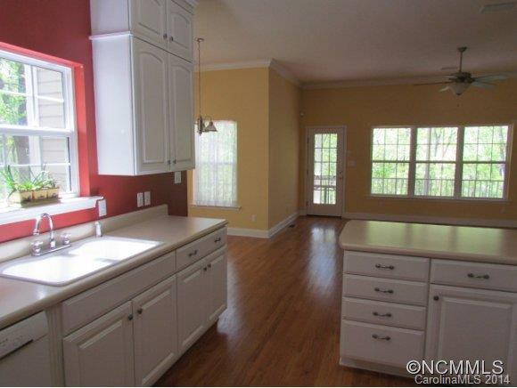 150 Acorn Alley - Photo 4