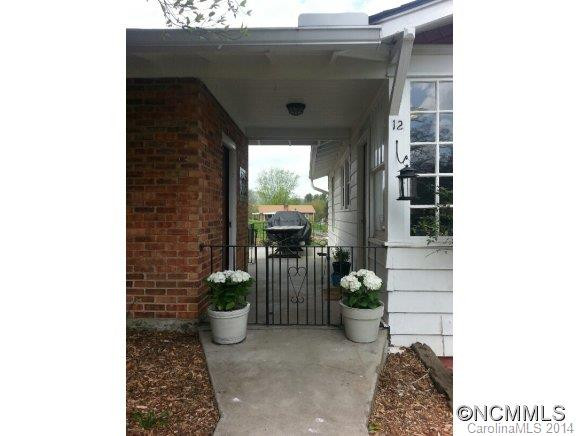 12 Triple Oak Drive - Photo 2