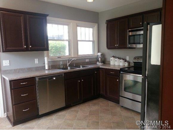 12 Triple Oak Drive - Photo 4