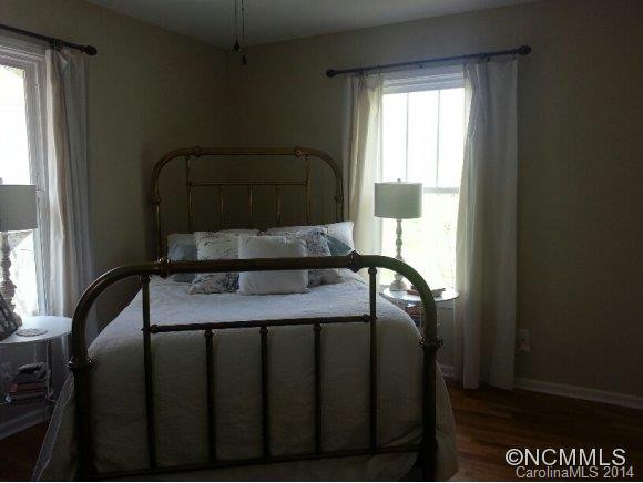 12 Triple Oak Drive - Photo 10