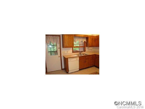4 Bramblewood Rd #8 - Photo 3