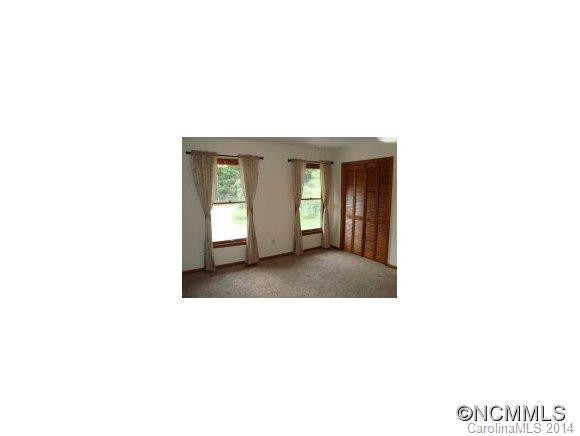 4 Bramblewood Rd #8 - Photo 4