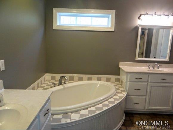 16 Hillside Drive - Photo 13