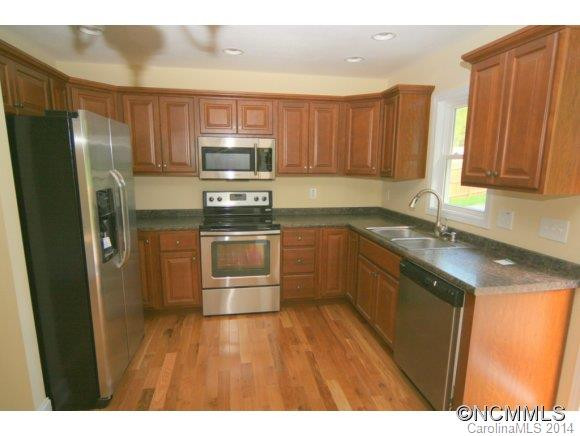 143 Powell Street - Photo 6