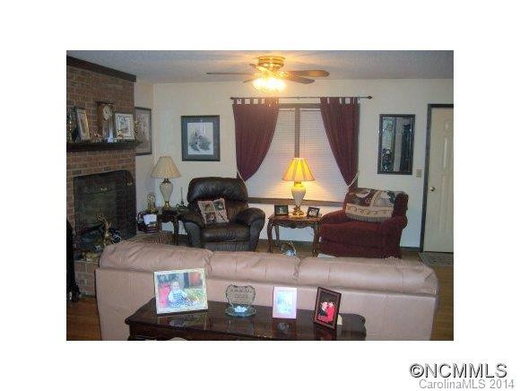 205 Fox Briar Drive - Photo 3