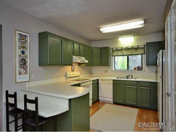 49 LAKE DR UNIT M-8 - Photo 4