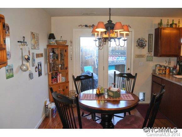 144 Chesire Way - Photo 4