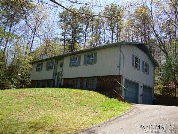 122 SHELLY DRIVE