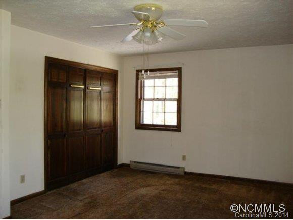 122 SHELLY DRIVE - Photo 11