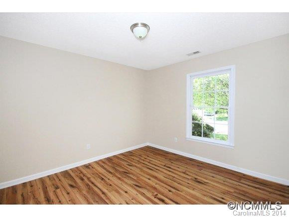 1009 Thorncrest Drive - Photo 11