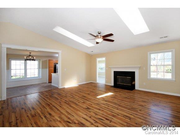 1009 Thorncrest Drive - Photo 4