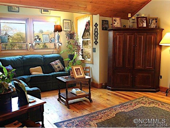 110 Totem Pole Lane - Photo 3