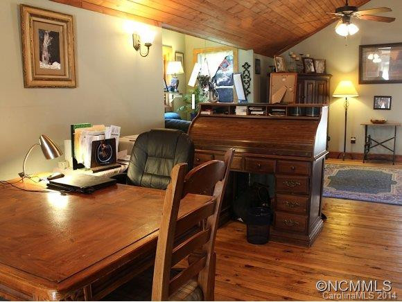 110 Totem Pole Lane - Photo 5