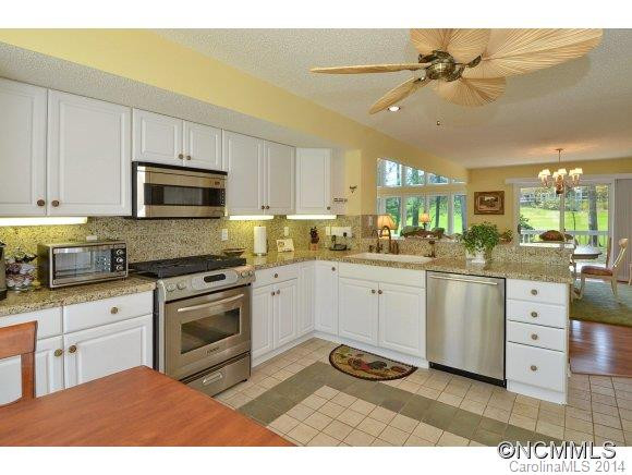 112 Broadmoor Drive - Photo 5
