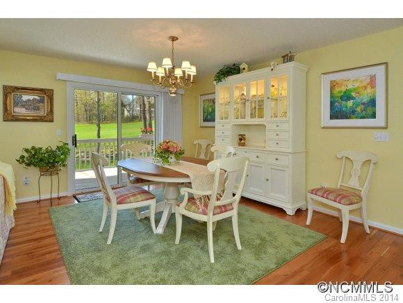112 Broadmoor Drive - Photo 7