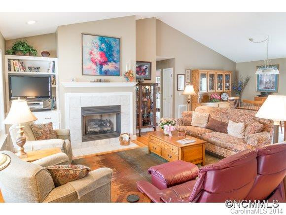 210 Brookside Avenue - Photo 4