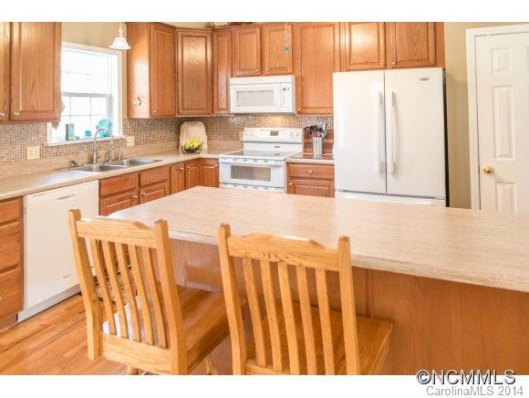 210 Brookside Avenue - Photo 6