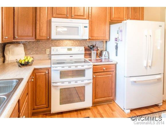 210 Brookside Avenue - Photo 7